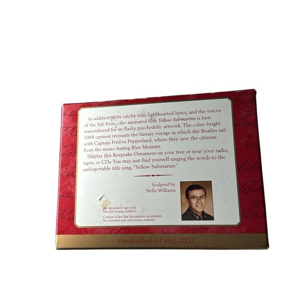 Hallmark Keepsake 2000 'The Beatles Yellow Submarine' Ornament - Picture 2 of 5